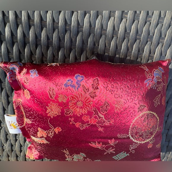 Noble Pet Company Red Silk/Satin Floral Heating Pad (microwave it) - Picture 11 of 16